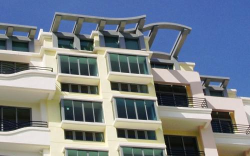 Roof Trellis 1.JPG